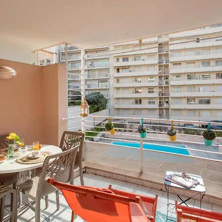 Lägenhet C1 Clemenceau Pool Balcony Bath Ac 2mins Walk To *