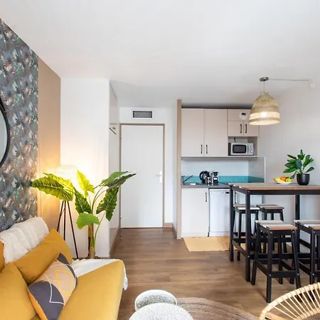 C1 Clemenceau Pool Balcony Bath Ac 2mins Walk To * Cannes