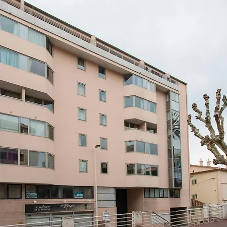 C1 Clemenceau Pool Balcony Bath Ac 2mins Walk To Lägenhet