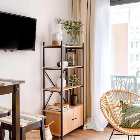 C1 Clemenceau Pool Balcony Bath Ac 2mins Walk To Apartamento Cannes